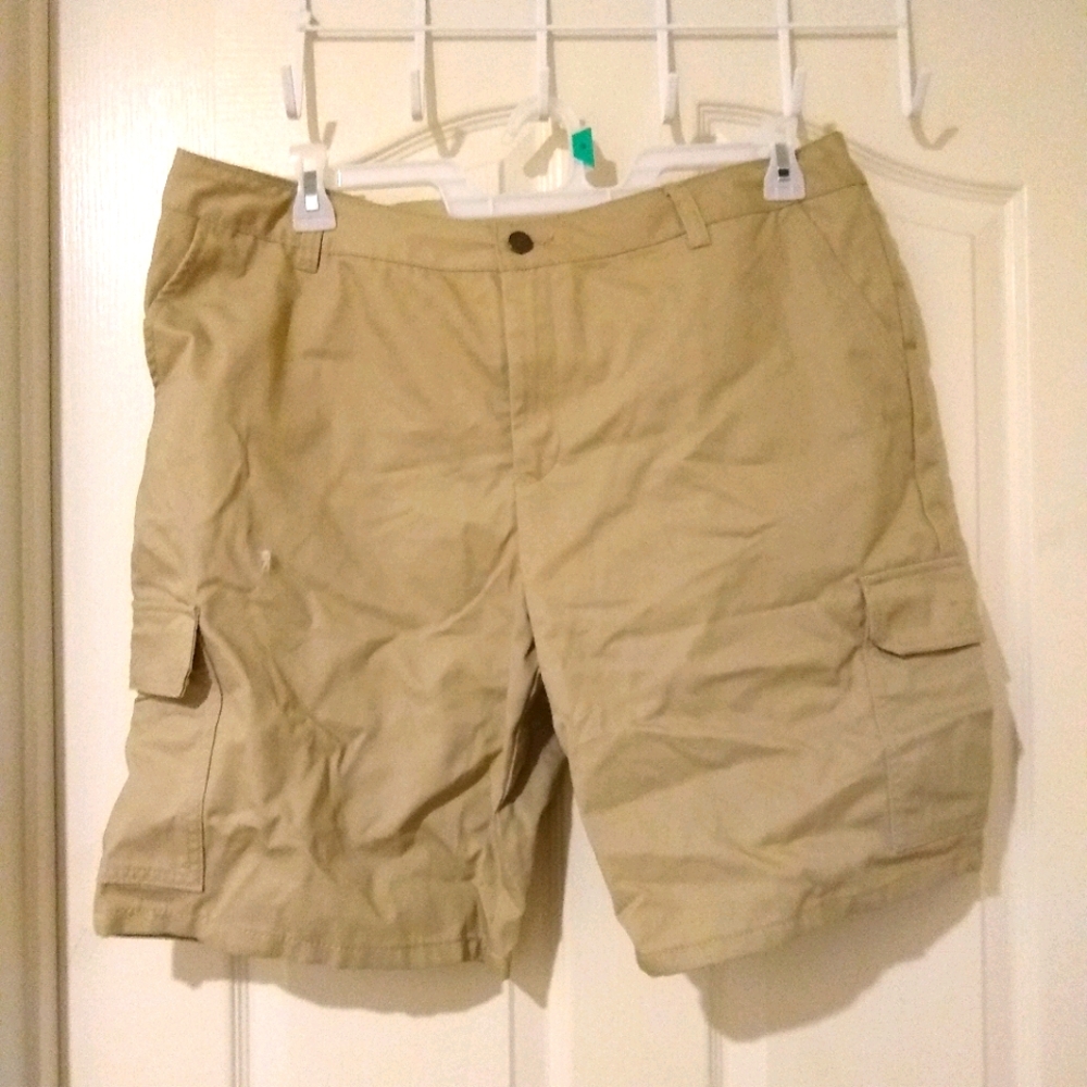 Khaki Cargo shorts. NWT